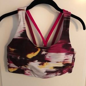 Lululemon sports bra